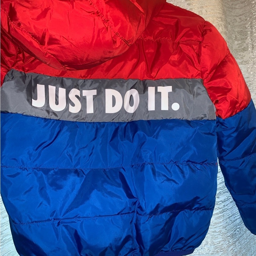 Nike Jacket size 4-5 Yrs